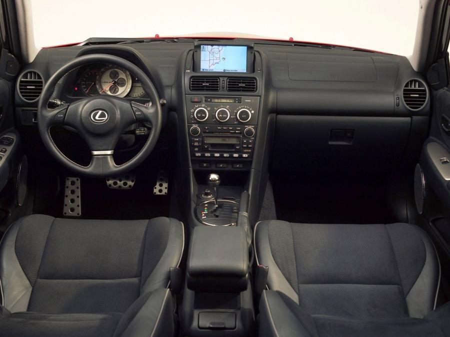  Lexus IS300 2001 года  (фото 2 из 23)